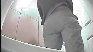 Blonde amateur got her sexy ass on the peeing spy cam